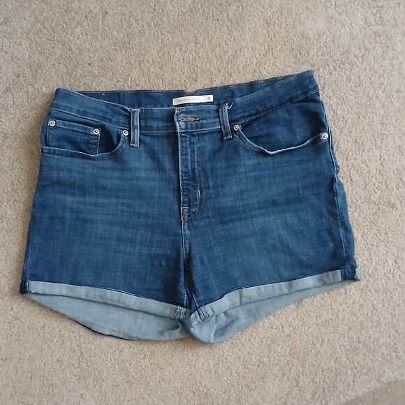 Levi's Jean Shorts - Picture 1 of 5